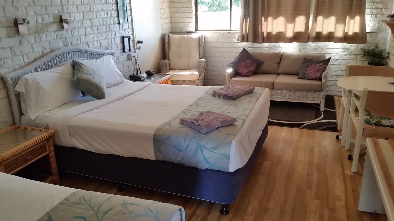 Holland Park Motel Брисбен Экстерьер фото