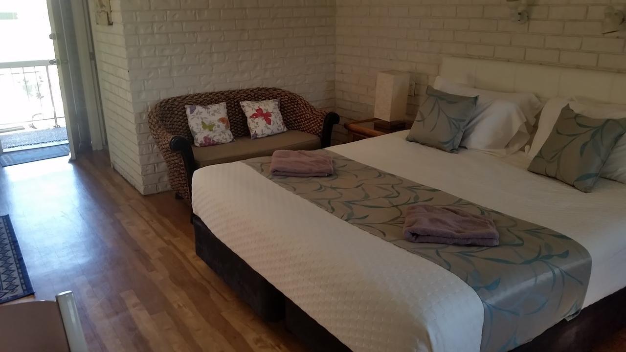 Holland Park Motel Брисбен Экстерьер фото