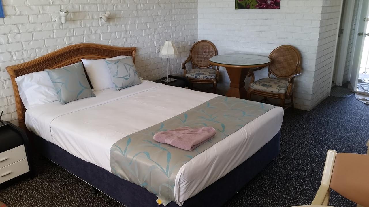 Holland Park Motel Брисбен Экстерьер фото