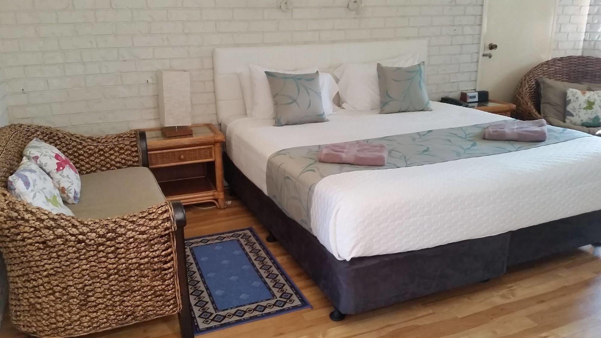 Holland Park Motel Брисбен Экстерьер фото