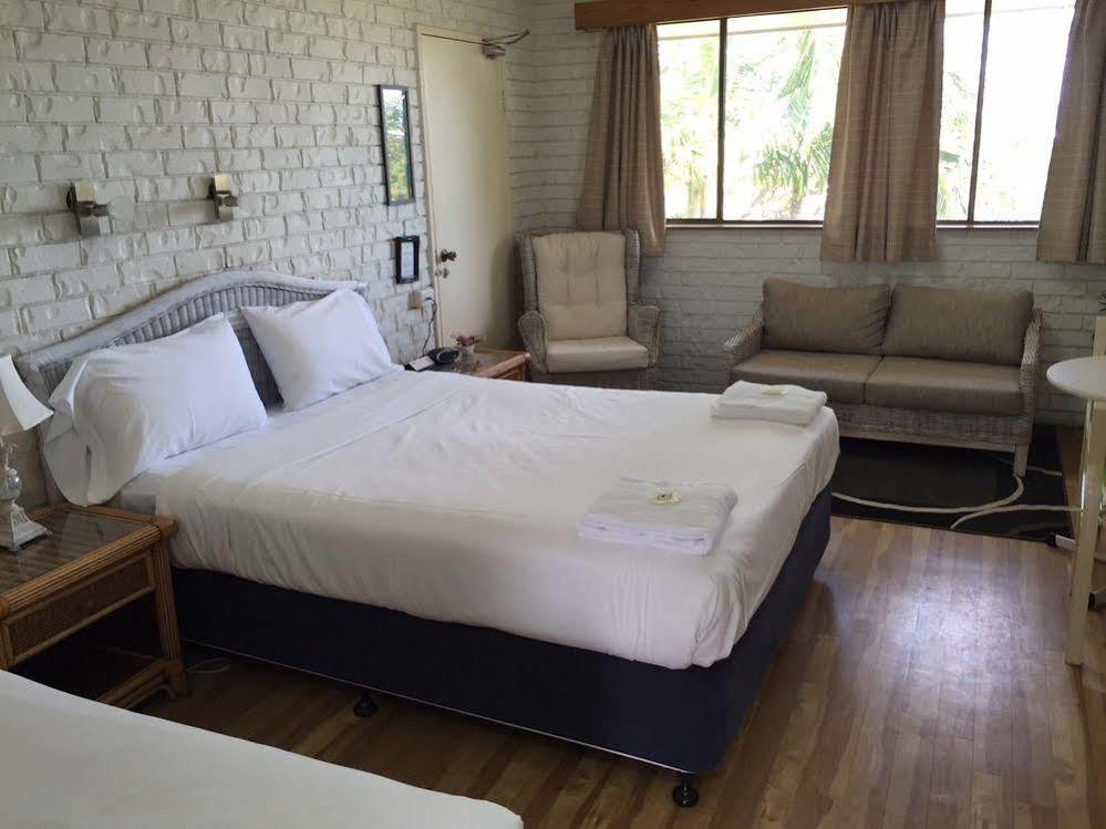 Holland Park Motel Брисбен Экстерьер фото