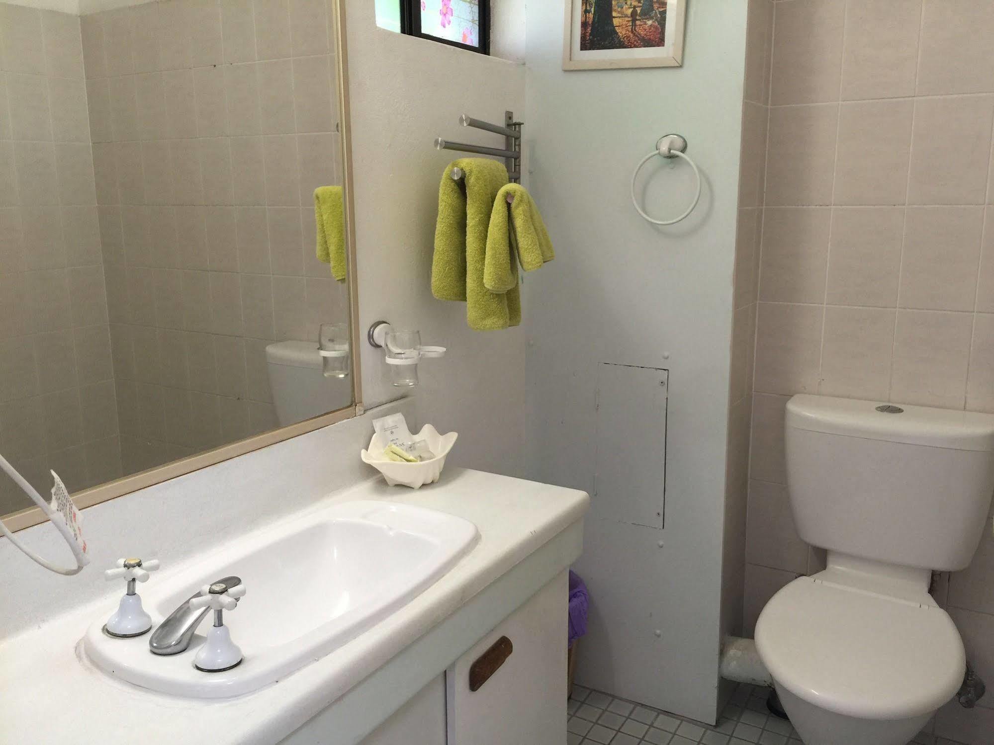 Holland Park Motel Брисбен Экстерьер фото