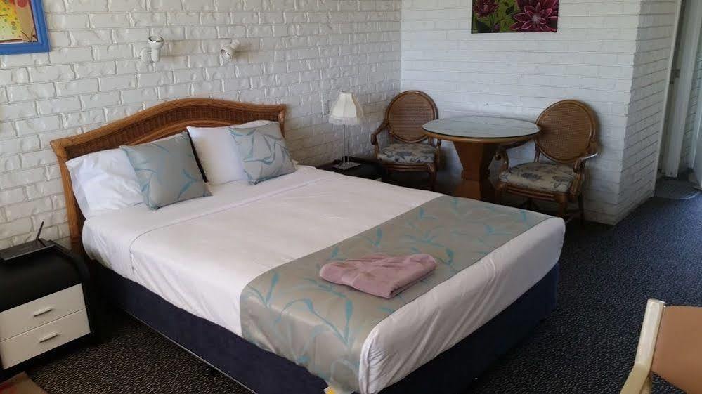Holland Park Motel Брисбен Экстерьер фото